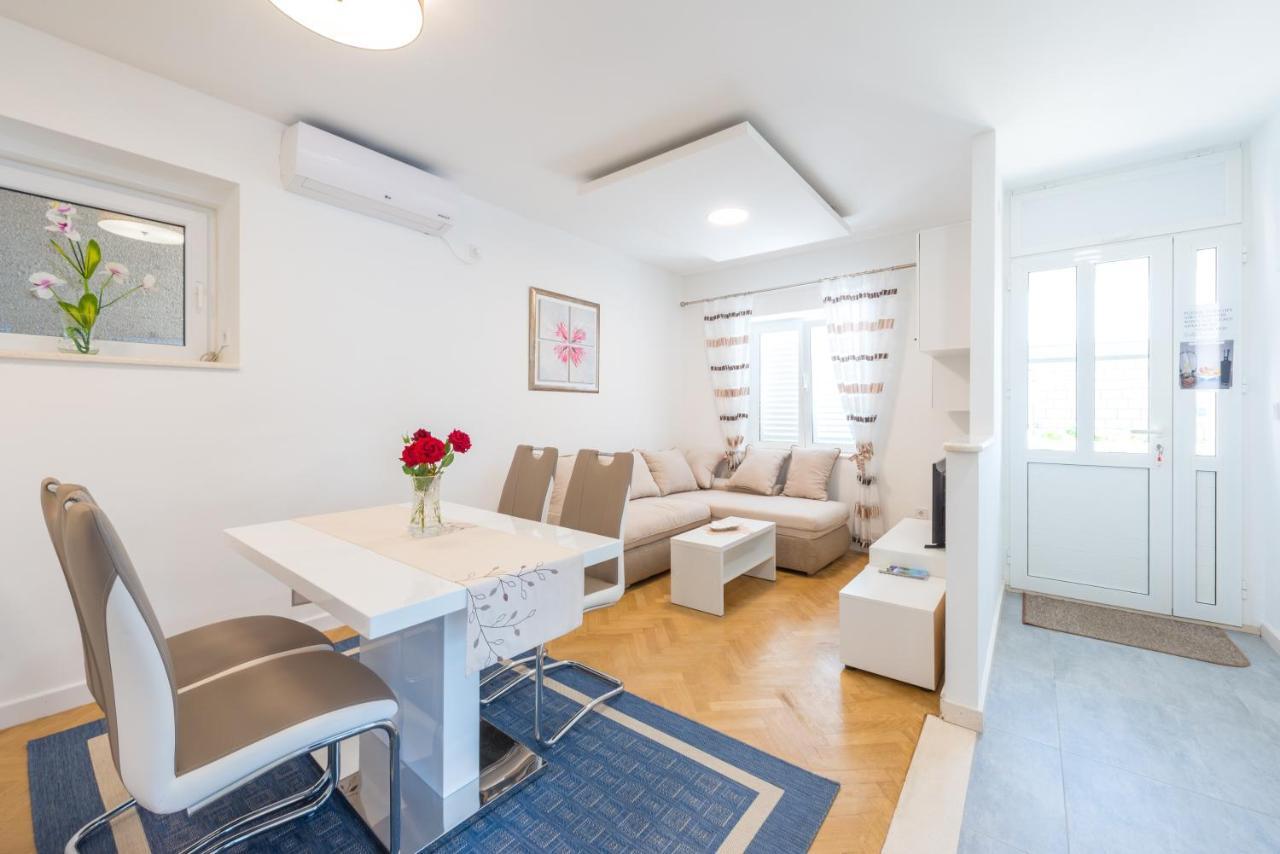 Apartments Lucija Дубровник Номер фото